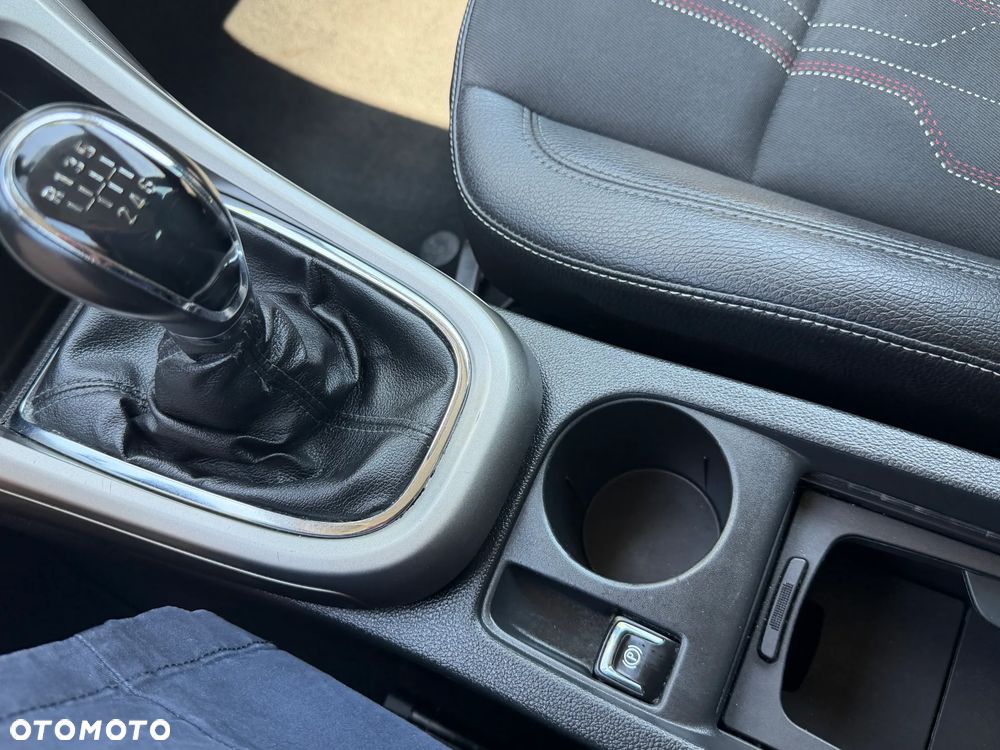 Opel Astra 1.4 Turbo 150 Jahre - 20