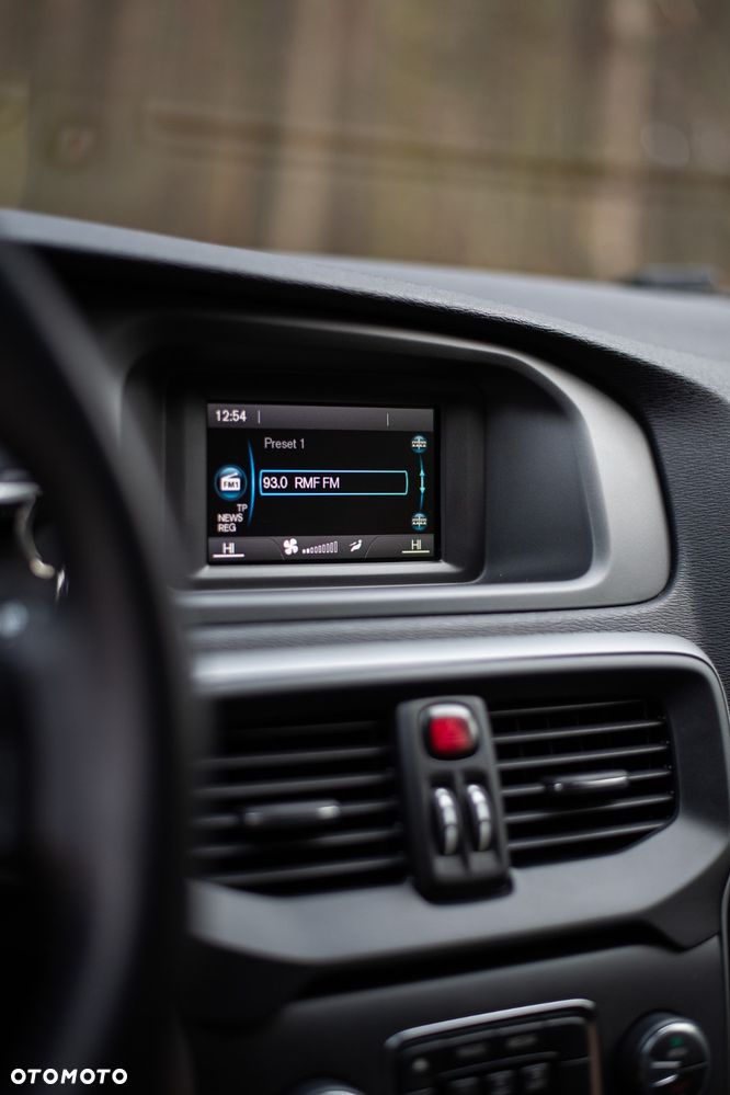 Volvo V40 T2 Geartronic - 10