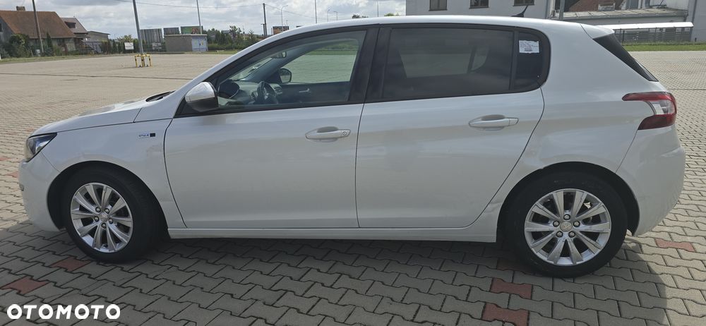 Peugeot 308 1.6 BlueHDi Style S&S - 12