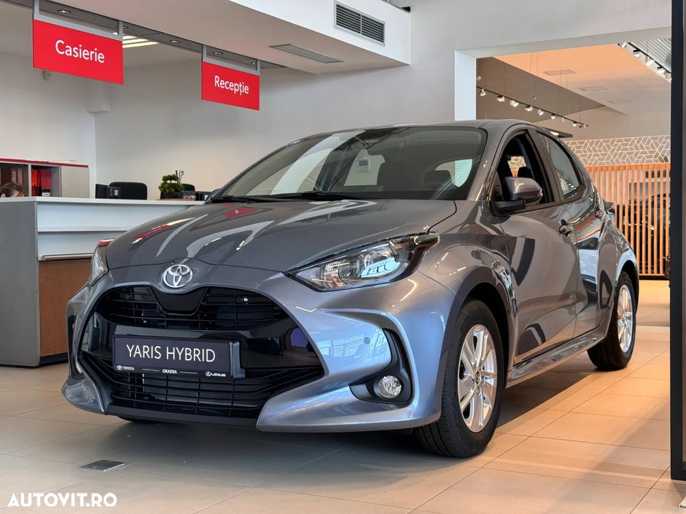 Toyota Yaris 1.5 VVT-i HSD Active - 3