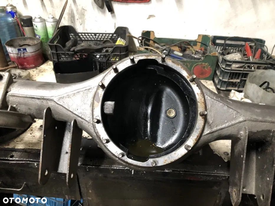 Pochwa mostu tył Nissan patrol y61 3.0tdi abs - 2