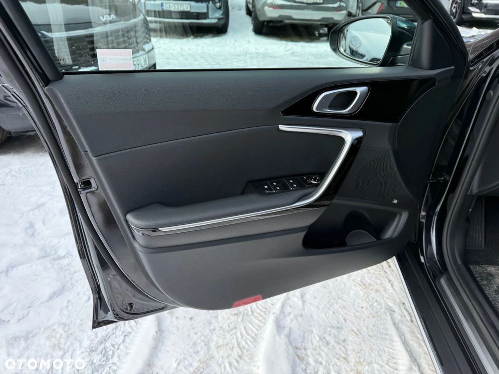 Kia XCeed 1.6 T-GDI Business Line DCT - 15