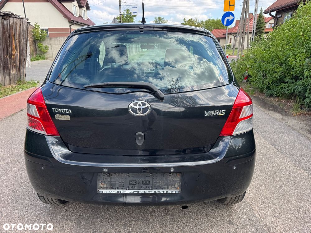Toyota Yaris 1.33 VVT-i Executive - 4