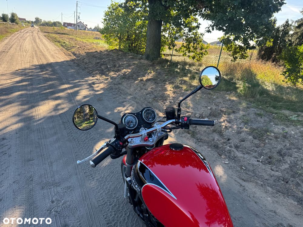 Triumph Thunderbird - 5