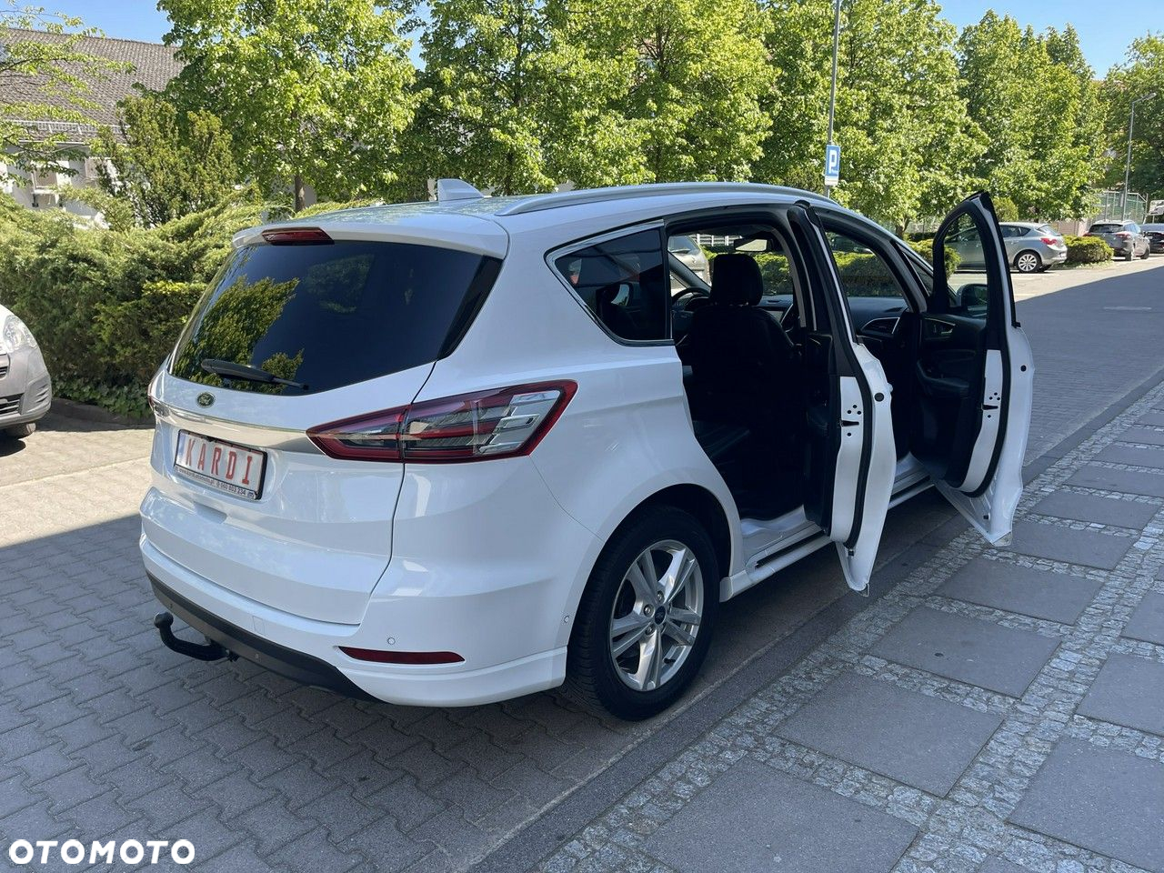 Ford S-Max - 18