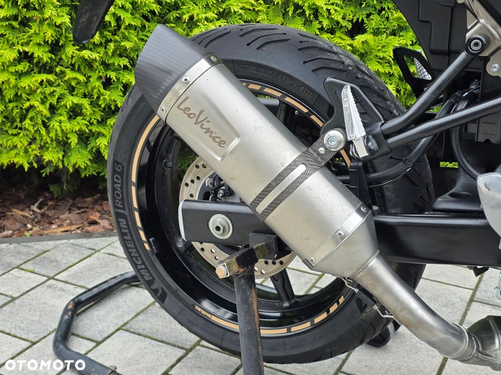 Suzuki SV - 10