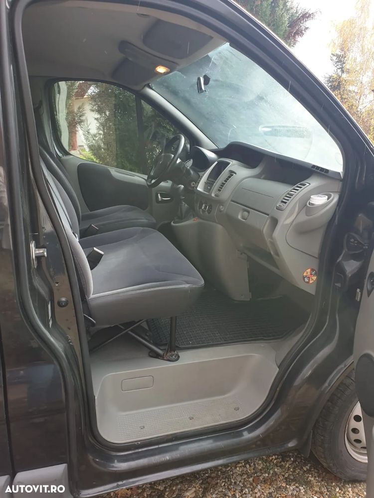 Renault Trafic - 10
