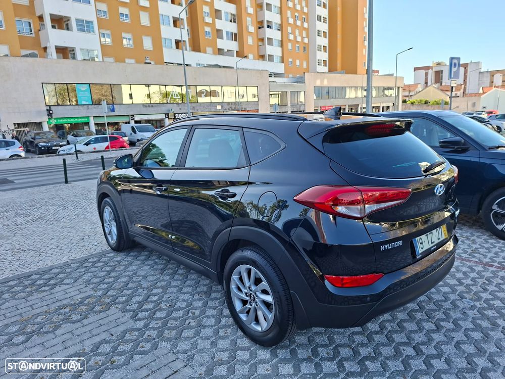 Hyundai Tucson 1.7 CRDi Executive DCT - 7