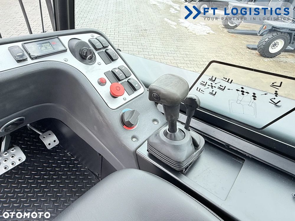 JCB WÓZEK TELESKOPOWY JCB TLT27D / PEŁNA KABINA / 2019 ROK / OGRZEWANIE / PRZESUW BOCZNY - 16