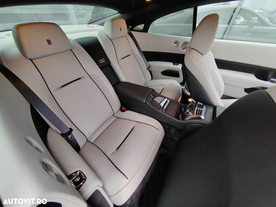 Rolls-Royce Wraith Black Badge - 17