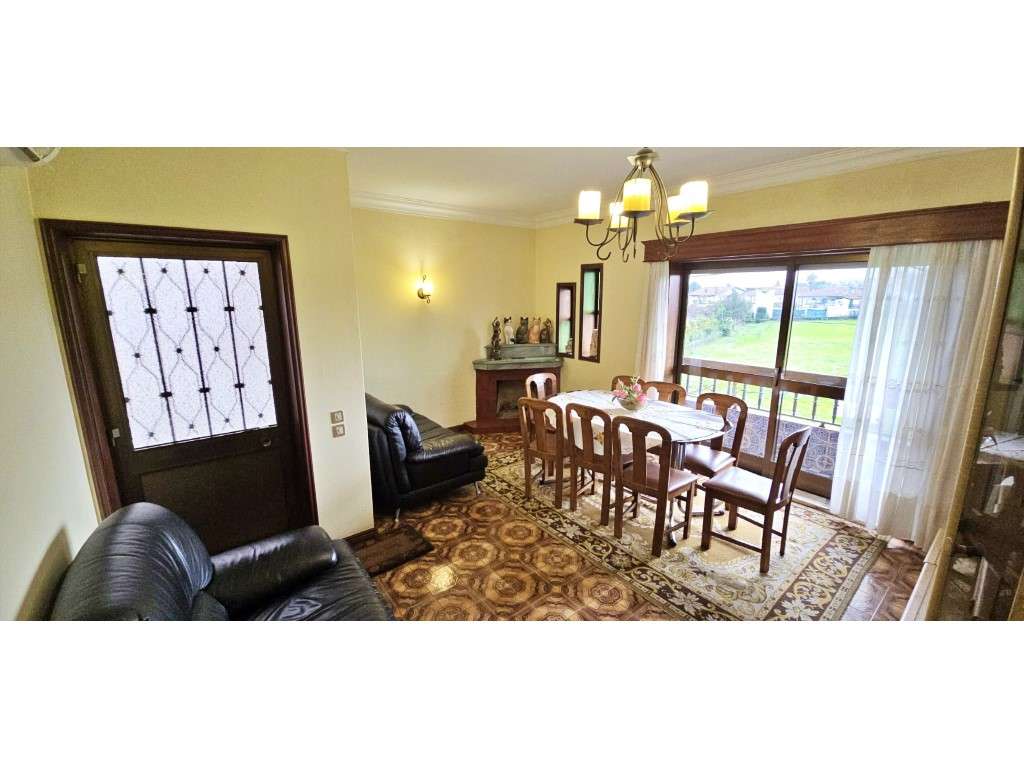 Moradia bifamiliar em São Romão do Coronado - Grande imagem: 4/18