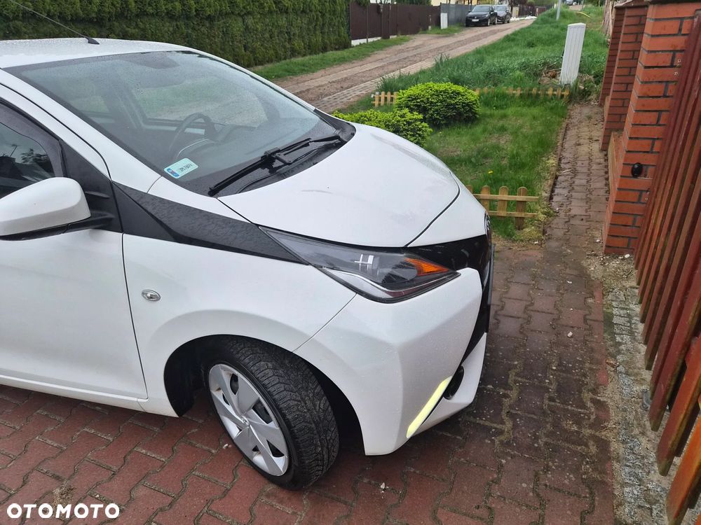 Toyota Aygo x-play - 7