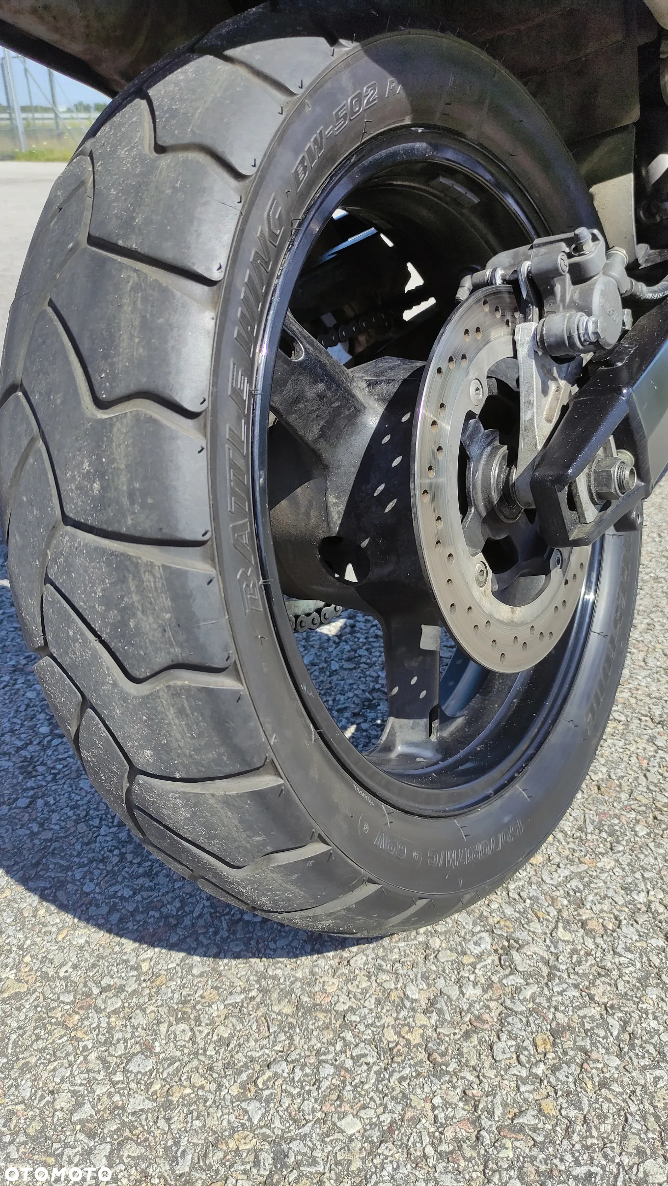 Suzuki V-STROM - 10