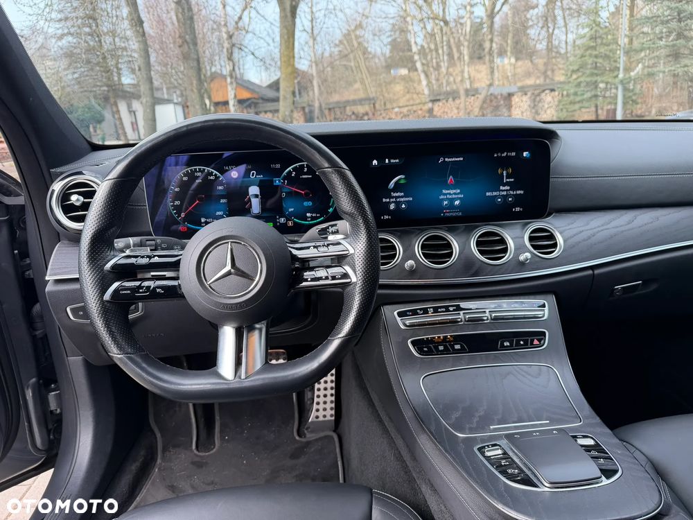 Mercedes-Benz Klasa E 220 d 9G-TRONIC - 22