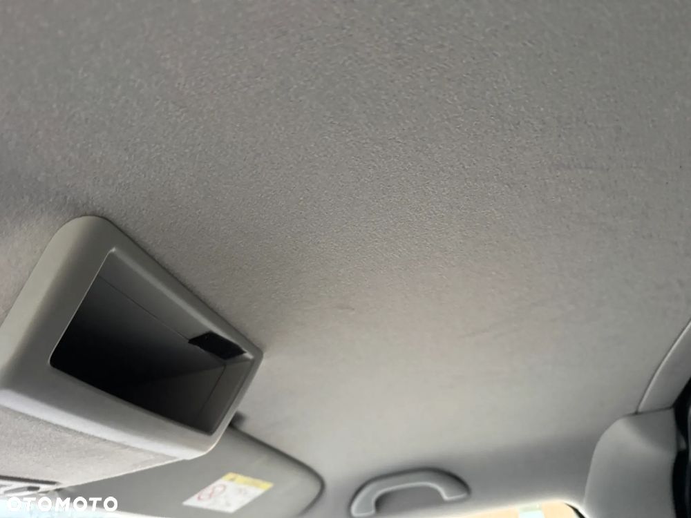 Volkswagen Transporter - 16