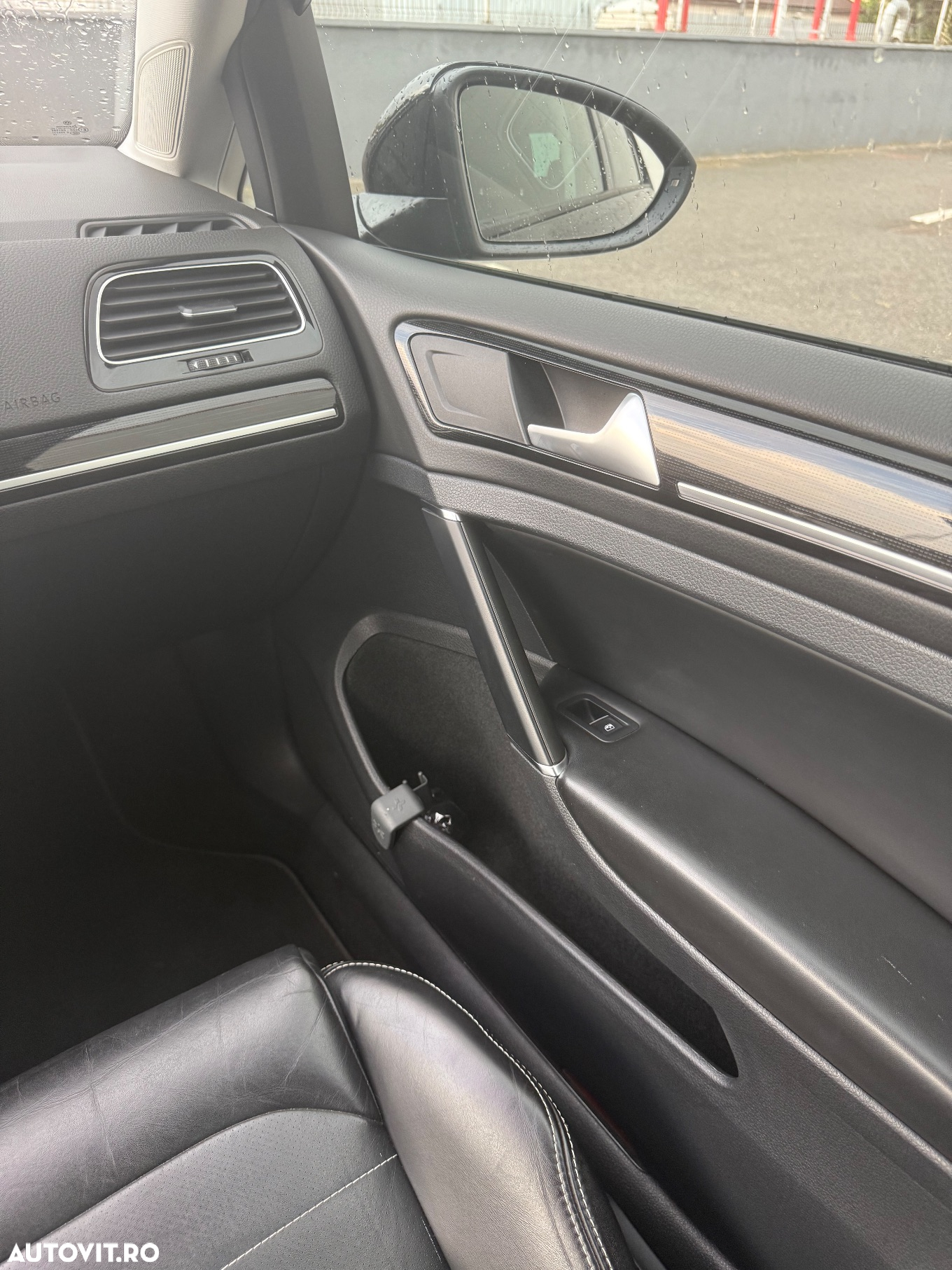 Volkswagen Golf - 21