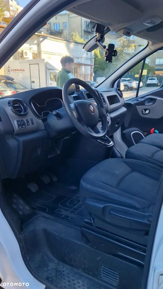 Renault Trafic - 11