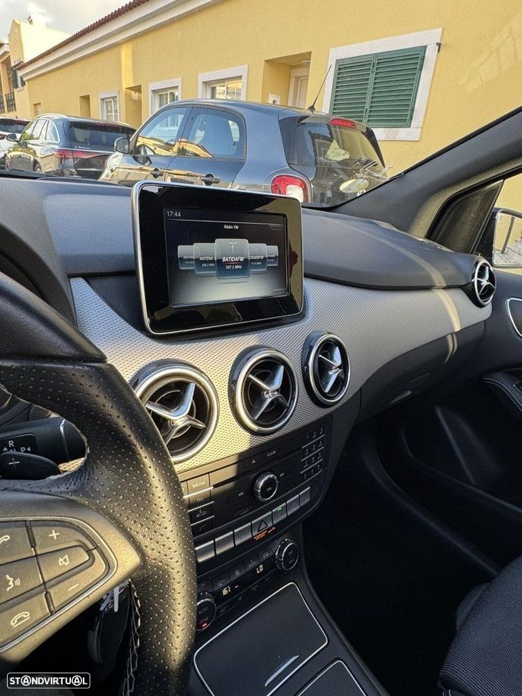 Mercedes-Benz B 180 d Style Plus Aut. - 16