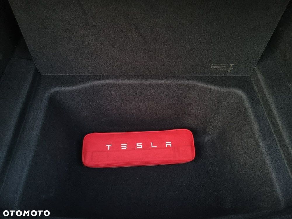 Tesla Model 3 Langstreckenbatterie Allradantrieb Dual Motor - 13