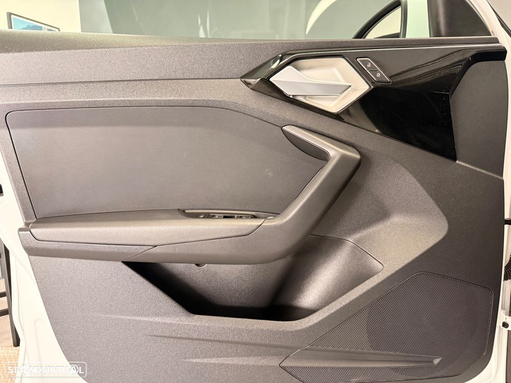 Audi A1 Sportback 30 TFSI Advanced - 23