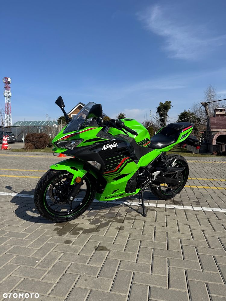 Kawasaki Ninja 400 - 1