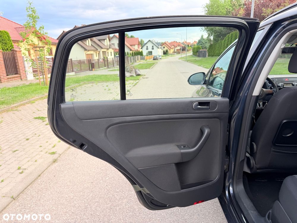 Volkswagen Golf Plus - 20