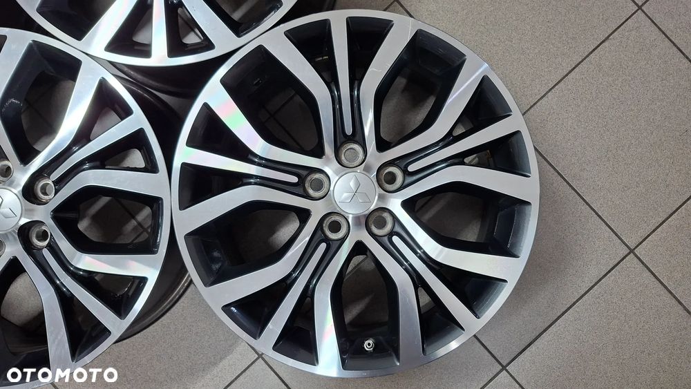 Felgi Aluminiowe 18 Mitsubishi Outlander III 5x114.3 ET 38 - 5