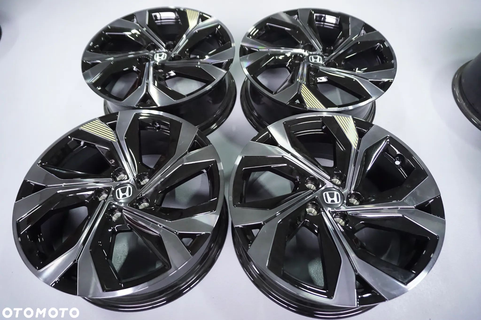 FELGI ALUMINIOWE 18 HONDA CR V HR-V ZR V ACCORD CIVIC UVO SR V - 1
