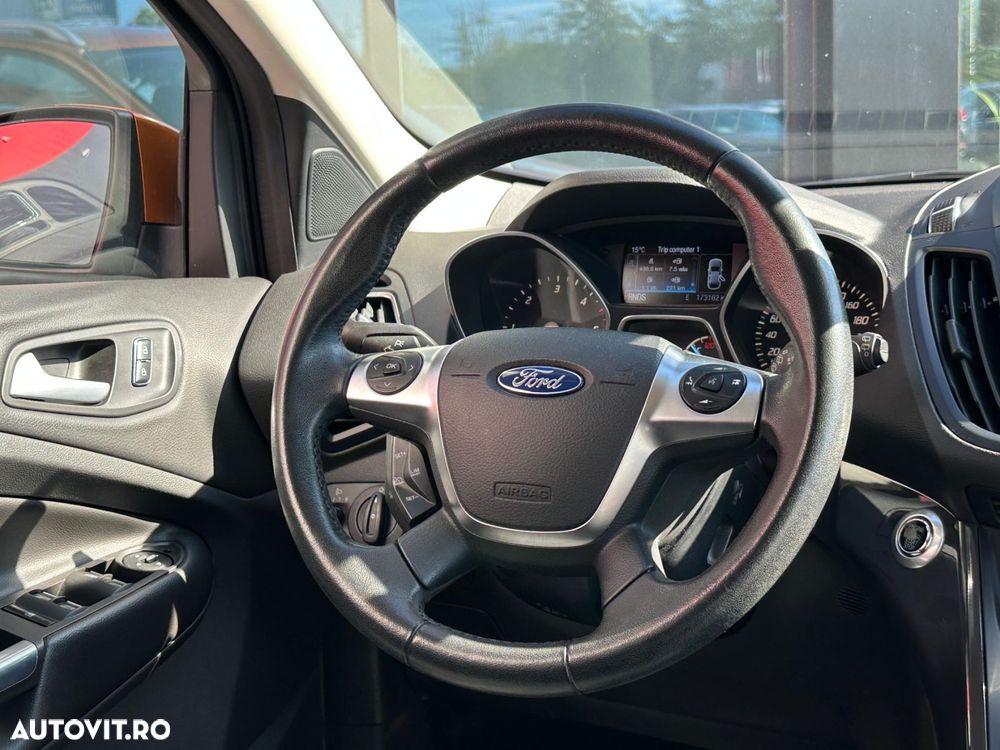 Ford Kuga - 8
