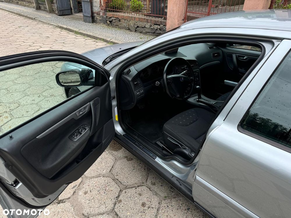 Volvo S60 2.4 Momentum - 19