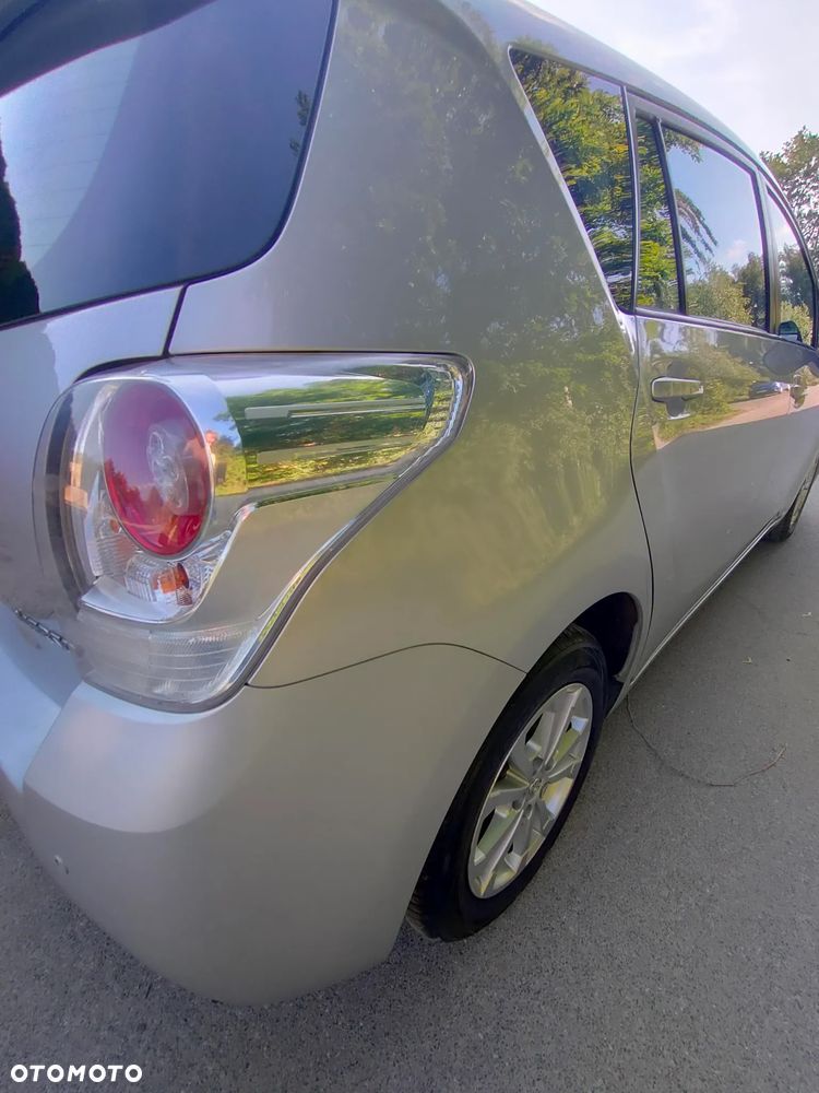 Toyota Verso 1.8 Edition - 13
