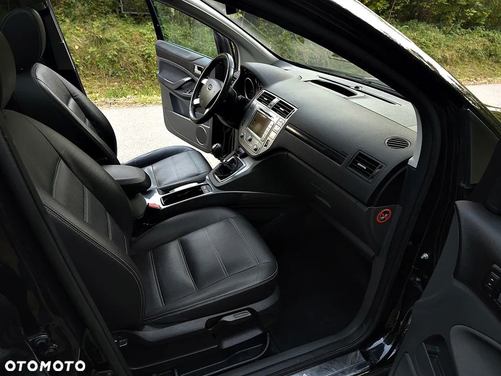 Ford Kuga 2.0 TDCi 4x4 Titanium - 25