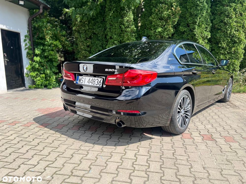 BMW Seria 5 530e iPerformance xDrive Luxury Line sport - 8