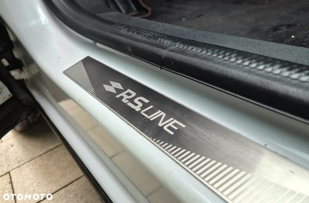 Renault Arkana E-TECH 145 R.S.LINE - 13