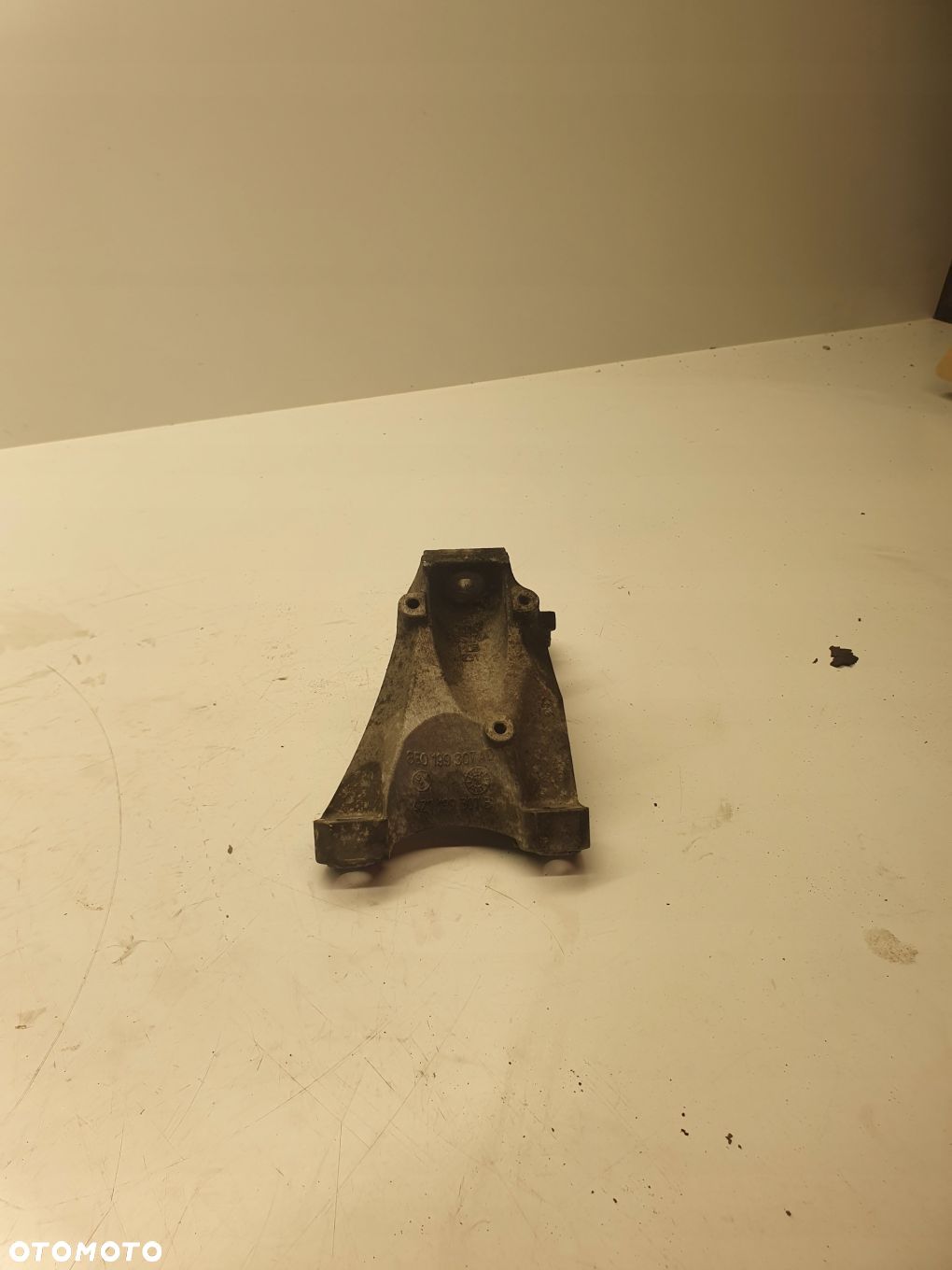 ŁAPA PODPORA SILNIKA AUDI S4 B6 B7 8E0199307AD 4,2 - 1