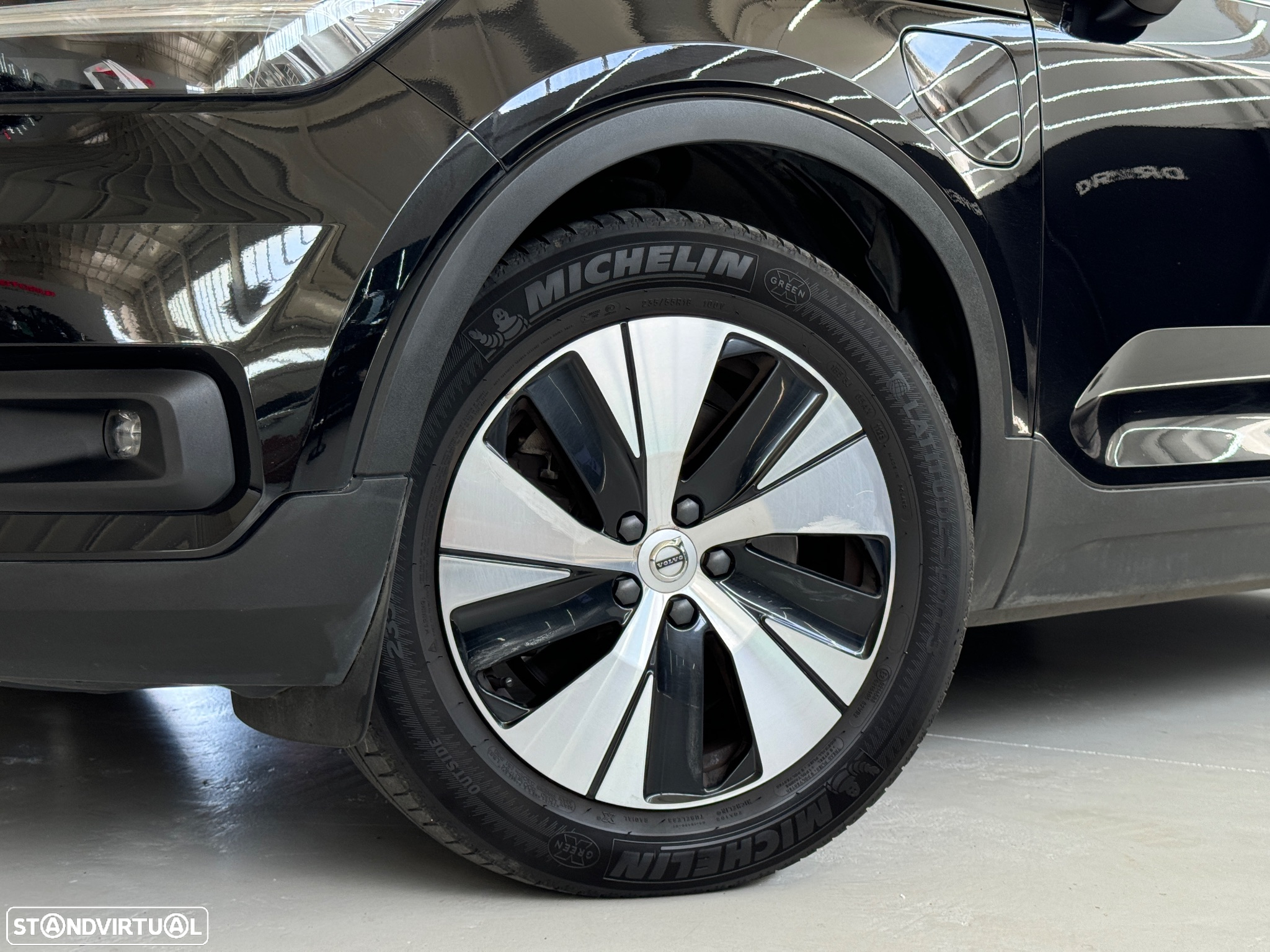 Volvo XC 40 1.5 T5 PHEV Momentum Plus - 5