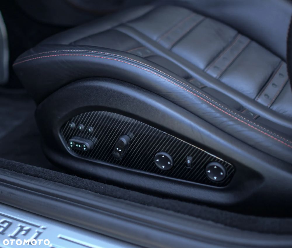 Ferrari California - 22