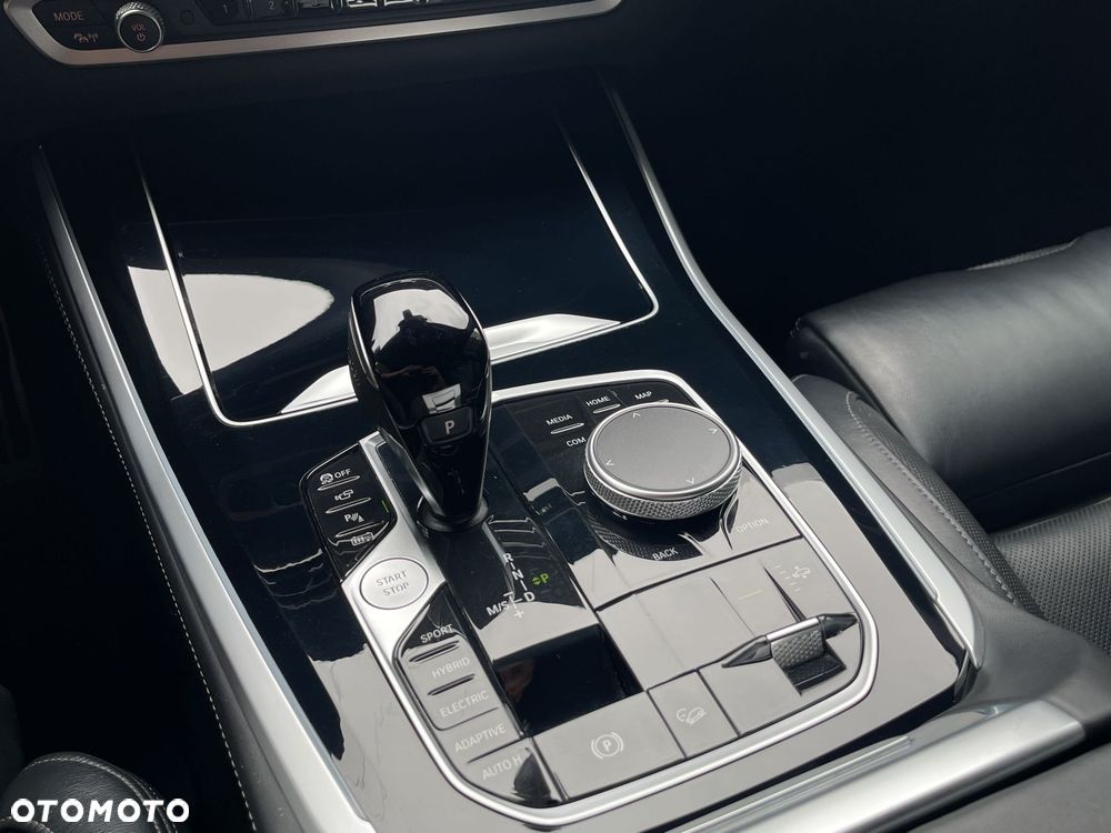 BMW X5 xDrive45e - 19