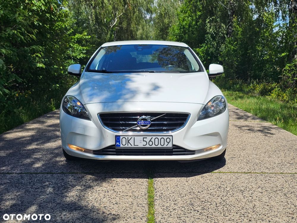 Volvo V40 D3 Momentum - 3
