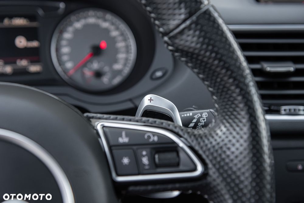 Audi RS Q3 2.5 TFSI quattro S tronic - 23