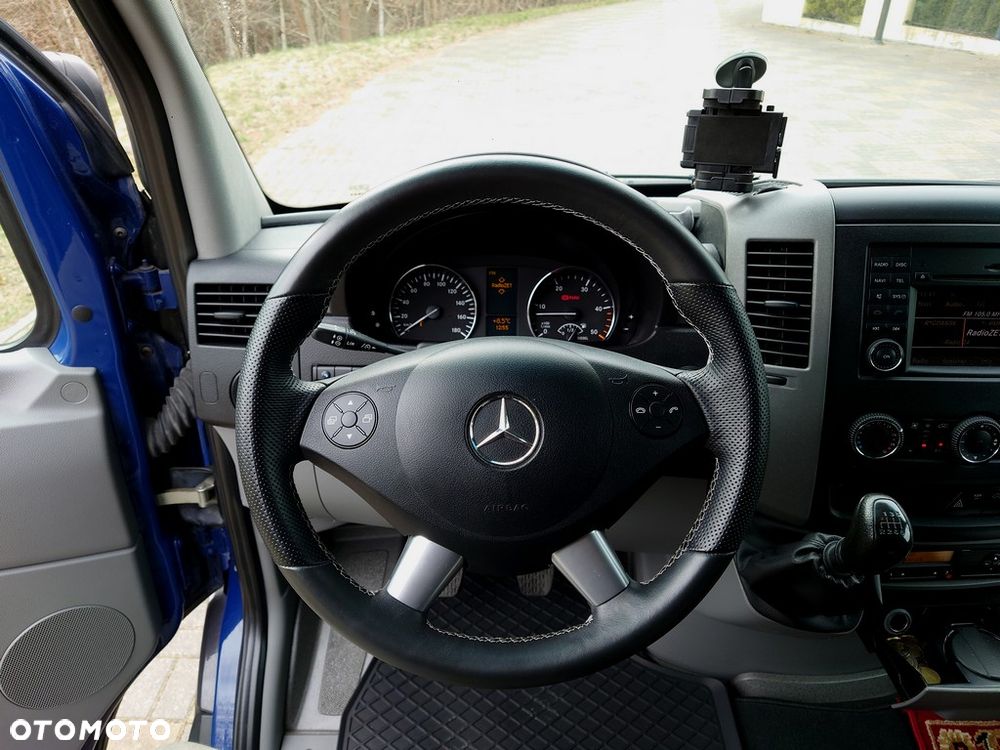 Mercedes-Benz Sprinter 319 - 7
