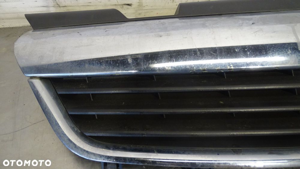 GRILL ATRAPA OPEL ZAFIRA B 1.9CDTI - 2