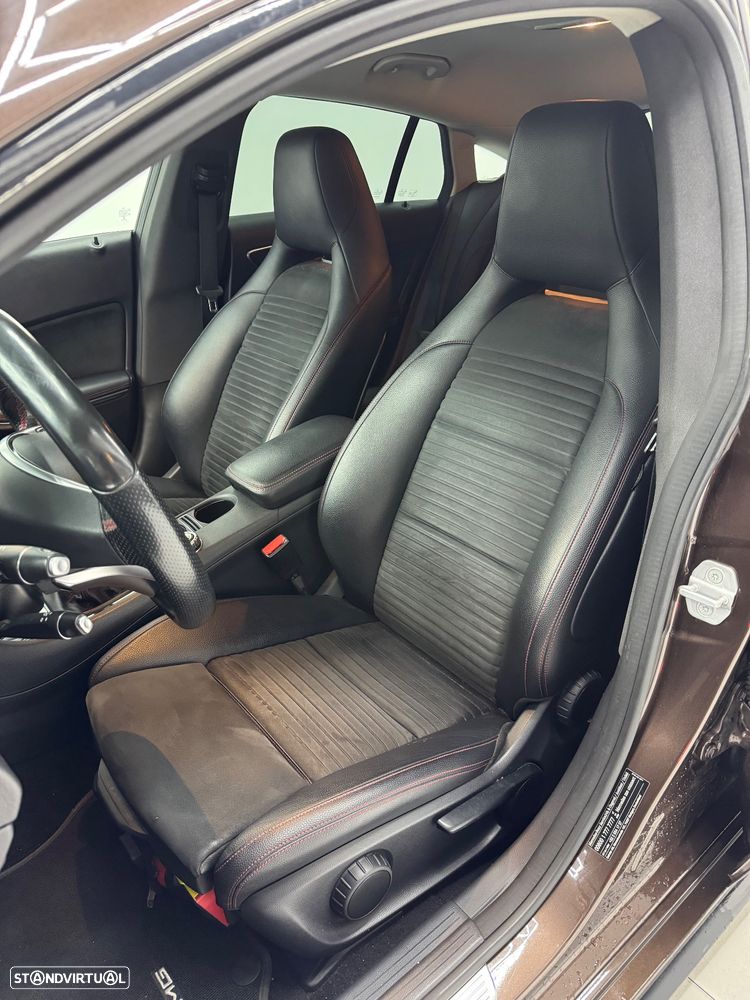 Mercedes-Benz CLA 180 d Shooting Brake AMG Line - 9