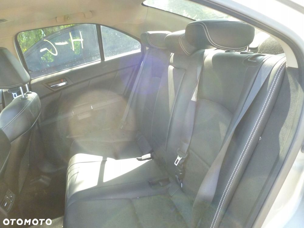 FOTELE PRZÓD KANAPA TYŁ SUZUKI KIZASHI 2014 ROK 2.4B 4WD GRZANE - 3