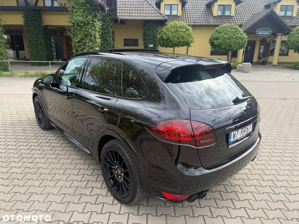 Porsche Cayenne - 3