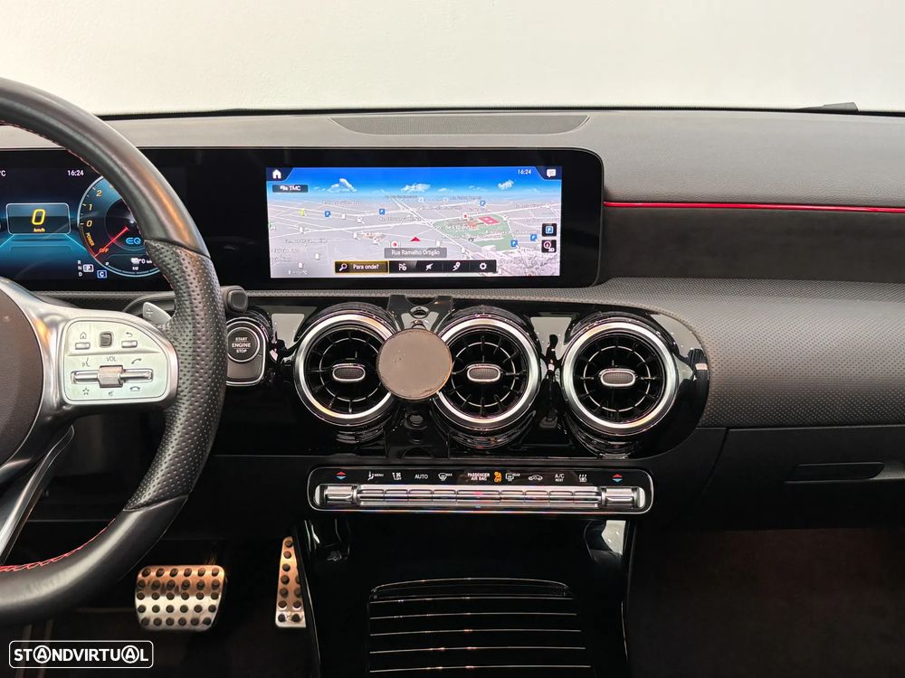 Mercedes-Benz A 250 Limousine - 18