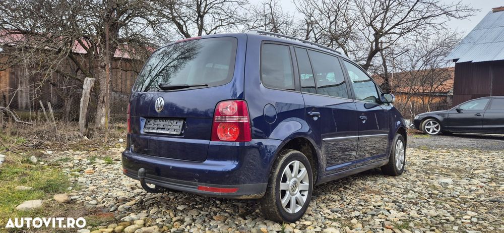 Volkswagen Touran 1.4 TSI Highline - 3