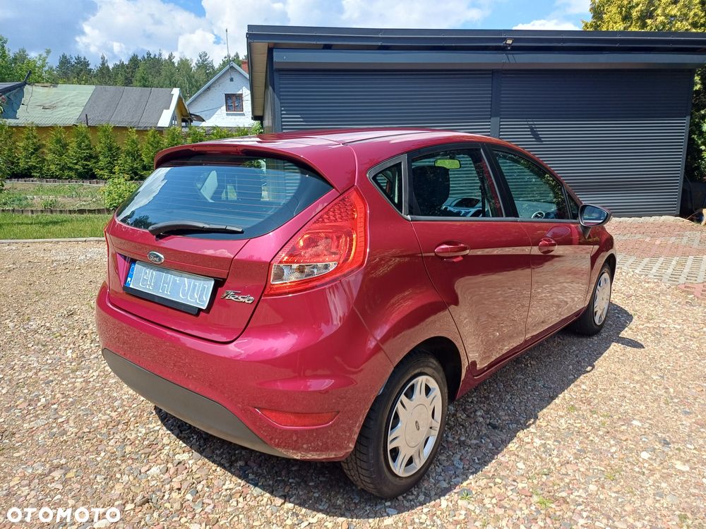 Ford Fiesta - 2