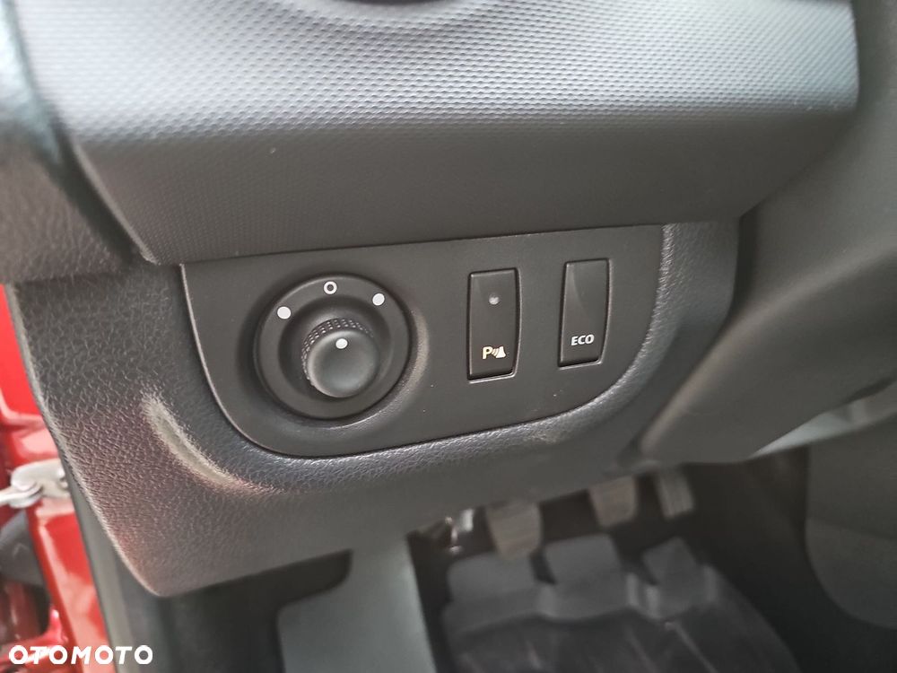 Dacia Logan 0.9 TCe Techroad S&S - 11
