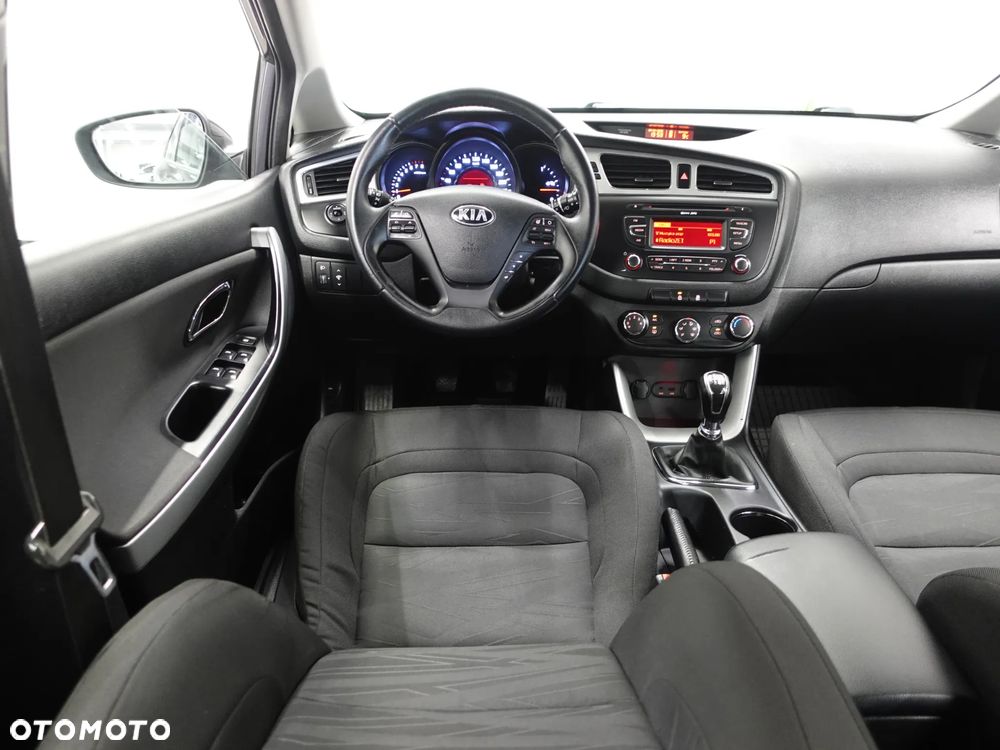 Kia Ceed 1.4 CVVT Vision - 28